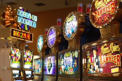 Greek Isles Hotel & Casino - Casino-includes 100 Slots