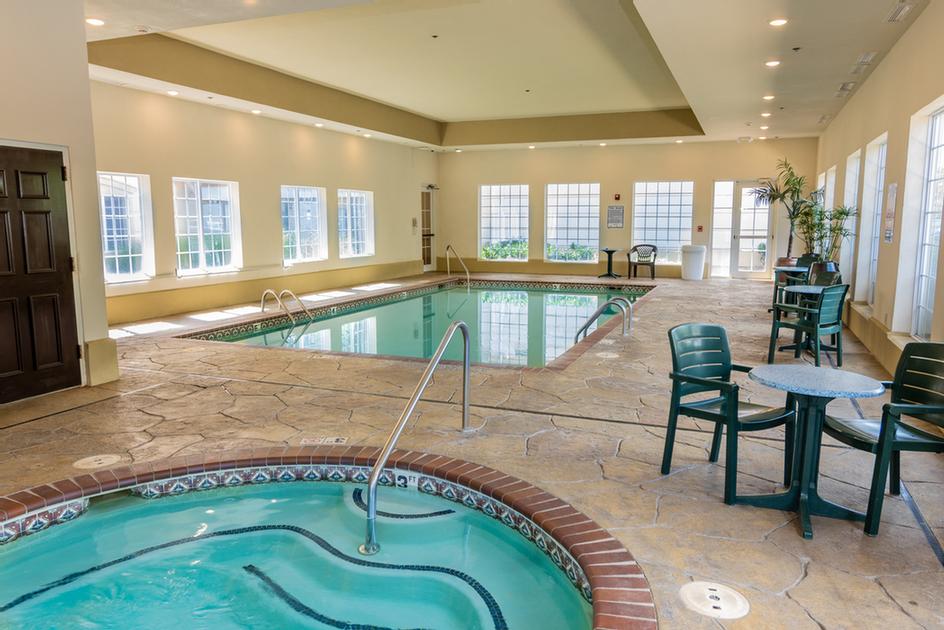 La Quinta Inn & Suites - Pool Area