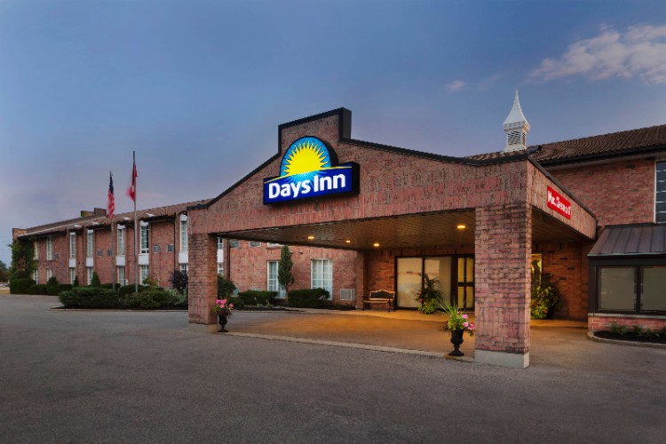 Days Inn Brantford - Exterior