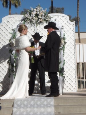 Comfort Inn - Courtyard Wedding Ceremonies