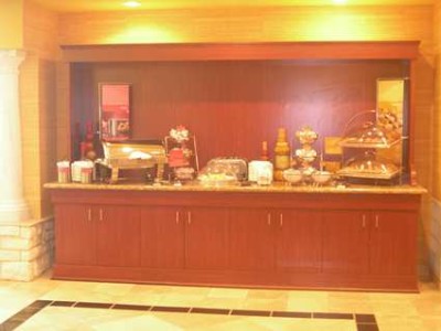 Hampton Inn & Suites - Free Hot Breakfast