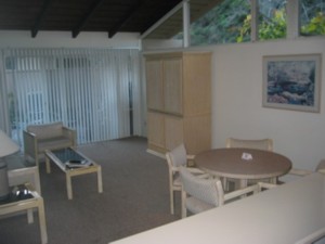 Aliso Creek Inn & Golf Course - One Bedroom Suite Living Room