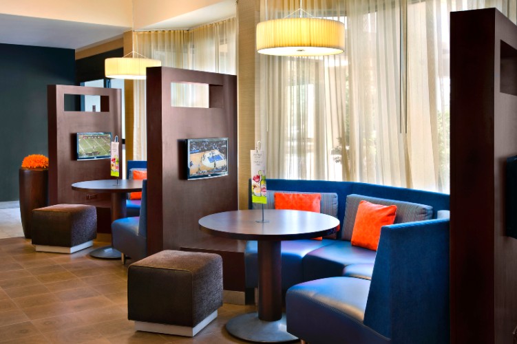 COURTYARD BY MARRIOTT® PITTSBURGH AIRPORT Coraopolis PA 450