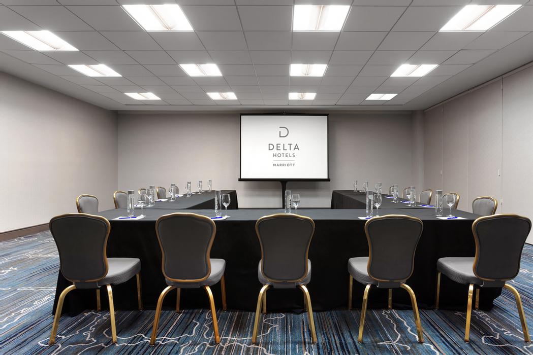 DELTA HOTELS BY MARRIOTT® WOODBRIDGE Iselin NJ 515 Us 1 South 08830