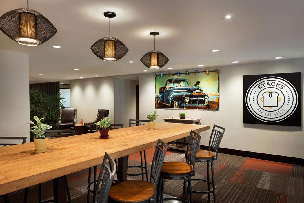 TREMONT PLAZA HOTEL Baltimore MD 222 Paul Place 21202