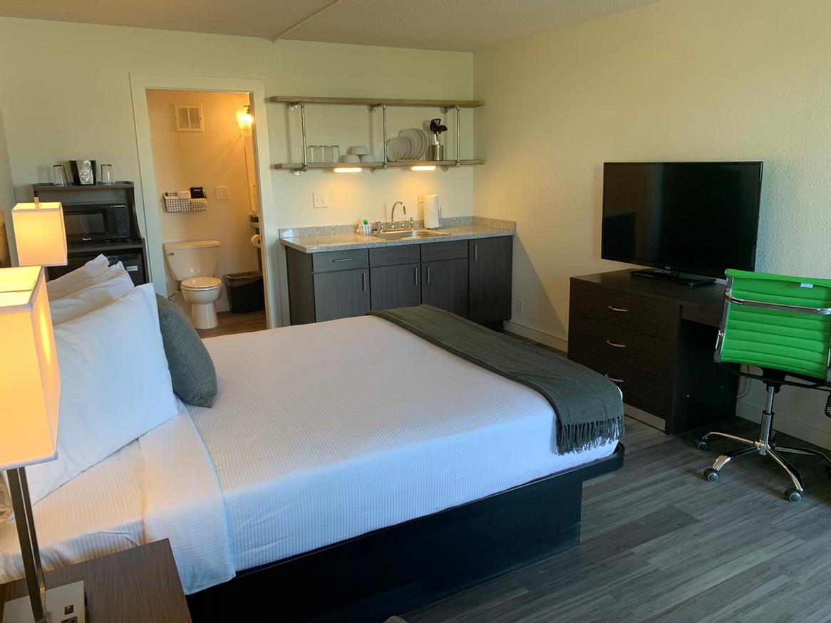 HILLSIDE CROSSING NASHVILLE A RAMADA® BY WYNDHAM Nashville TN 717