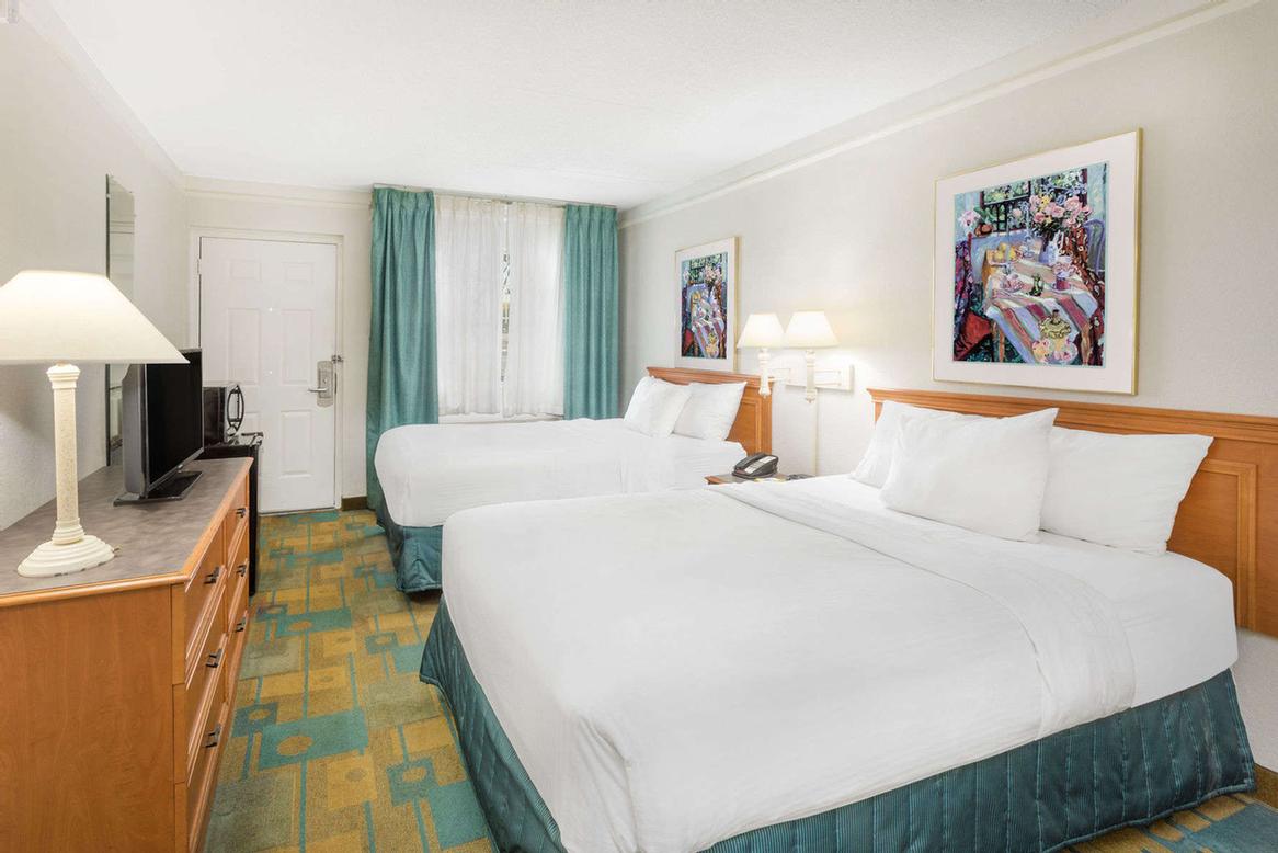 MOTEL 6® HUNTSVILLE, AL UNIVERSITY DR. Huntsville AL 3141