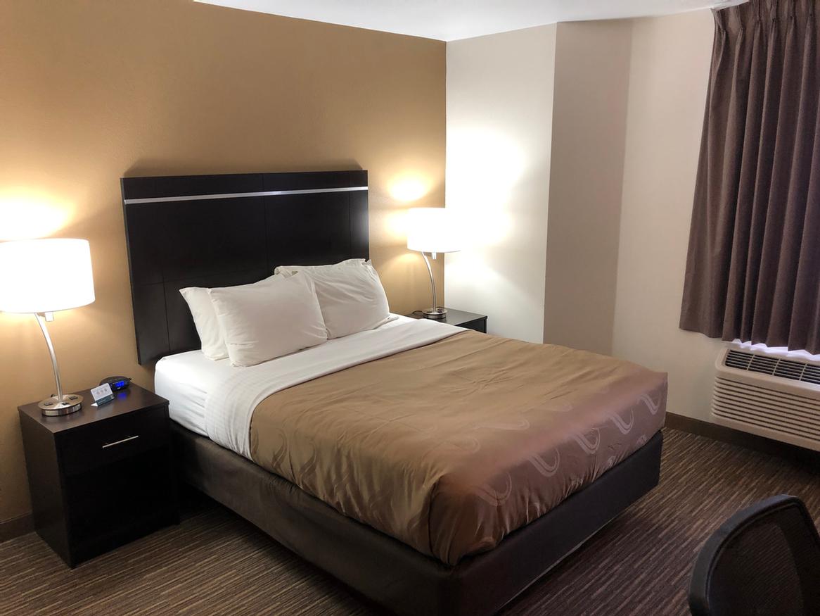 QUALITY INN & SUITES® Meridian ID 1575 South Meridian Rd. 83642